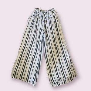 NWT! Stripe wide leg pants